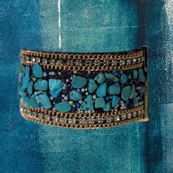 Handmade Turquoise, White Crystal, Micro Beading, Magnetic Clasp Bracelet 7.5" - Picture 3 of 8